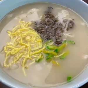 고향보쌈칼국수 사진