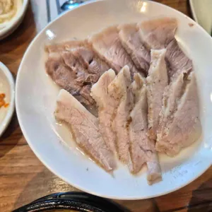 쌍둥이돼지국밥 대표 사진