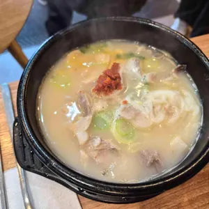 쌍둥이돼지국밥 대표 사진