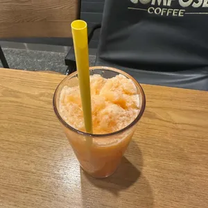 컴포즈커피 대표 사진