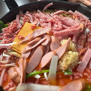 최네집 사진 1