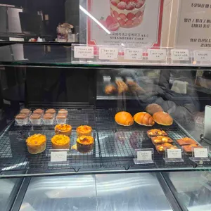 원오브카인드 대표 사진