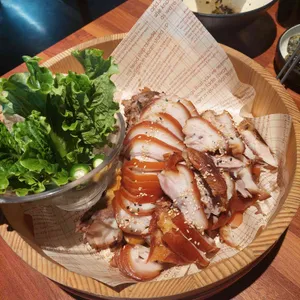 유순영일 족발 사진 1