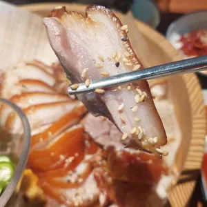 유순영일 족발 대표 사진