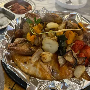 참나무장작구이통닭 사진