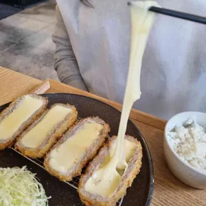 오사카멘치 달동 사진 1