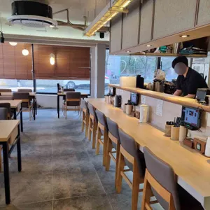 오사카멘치 달동 대표 사진