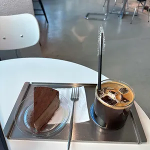 언더워터 커피 로스터스 사진 1