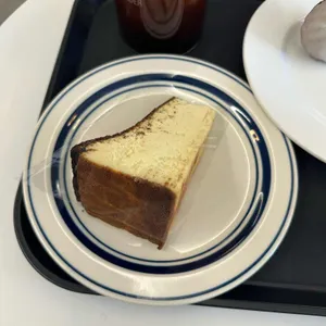 어퍼앤언더 사진