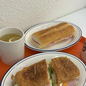 어스샌드위치 사진