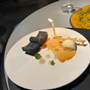 콘피에르 대표 사진