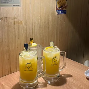 스페샬나잇트 사진