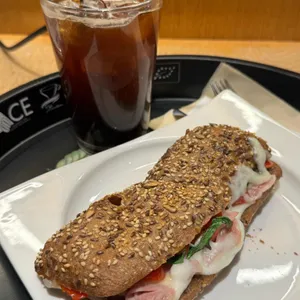 파스쿠찌 사진 1