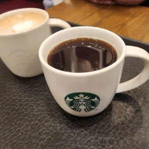 스타벅스 대표 사진