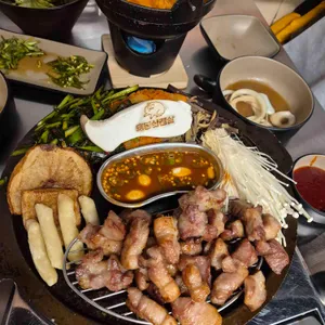 돼봉삼겹살 사진