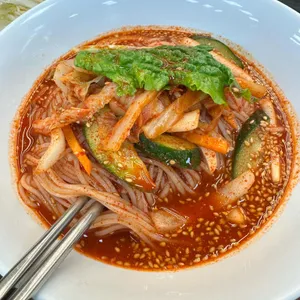 망향비빔국수 사진 1