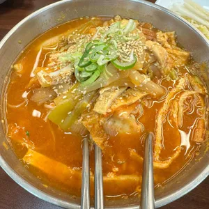 망향비빔국수 대표 사진