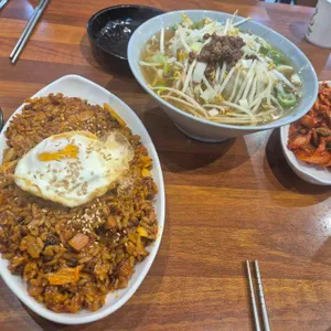 꾸왁칼국수 사진 1