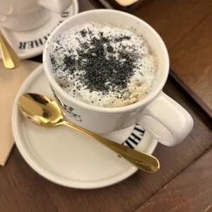 카페 굿웨더 사진