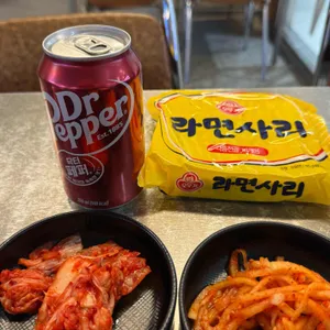 해방촌 부대찌개 대표 사진