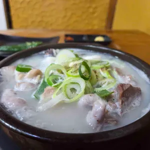 삼거리먼지막순대국 대표 사진