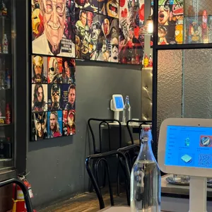 사이드쇼 대표 사진