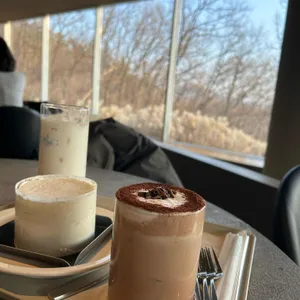 돈대카페 아웃포스트 사진 2