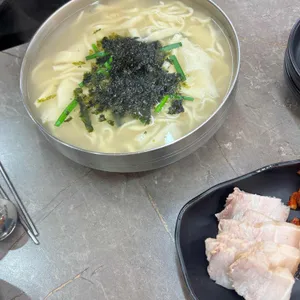 김경자 원조손칼국수&보쌈 사진