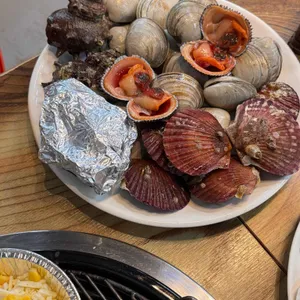 꼬니네 회 조개구이 사진 1