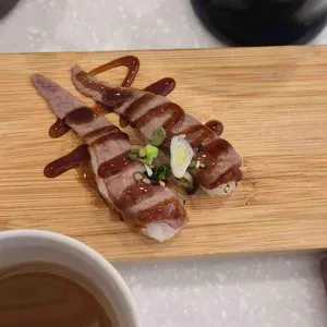 용이초밥 대표 사진