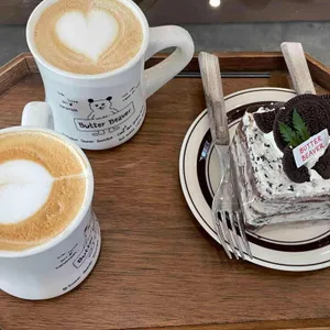 카페 버터비버 사진