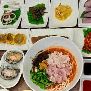 봉포머구리집 대표 사진