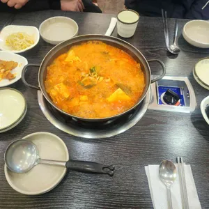 월수금통돼지김치찌개 대표 사진