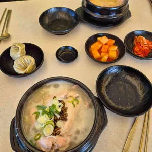 세종이도삼계탕 사진