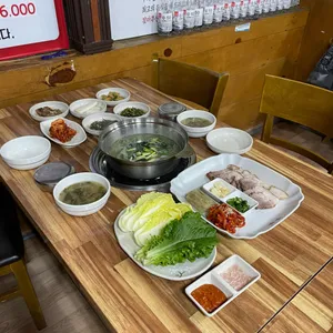 명가네보쌈칼국수 사진