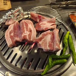 골목집 연탄돼지갈비 대표 사진