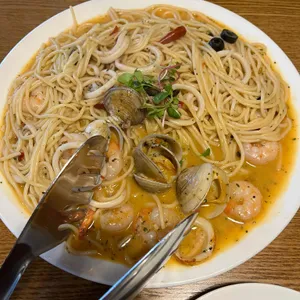 로니로티 대표 사진