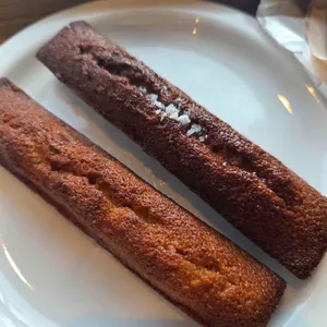 디어마이콤마 대표 사진