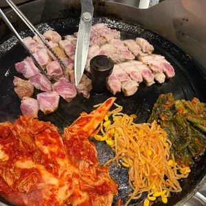 목구멍 대표 사진