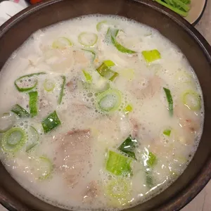 더진국 돼지국밥 냉면 사진