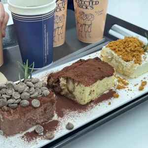 셀렉티드 닉스 대표 사진