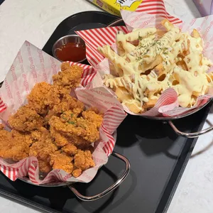 보드게임카페 레드버튼 사진 1