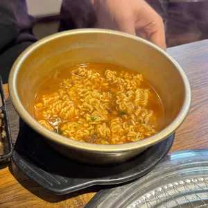 옳소 대표 사진