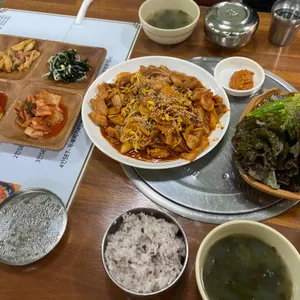 성산흑돼지두루치기몸국 대표 사진