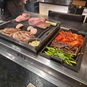 이육도 대표 사진