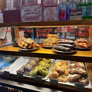 더 스팟 패뷸러스 사진