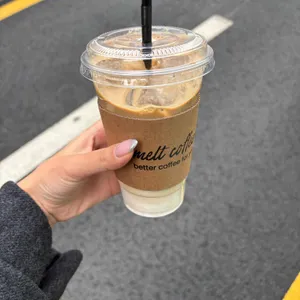 멜트커피 사진