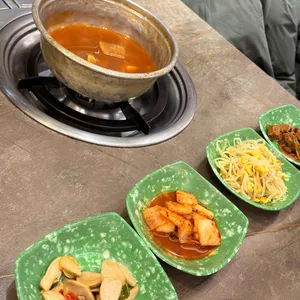 연일개미집 사진