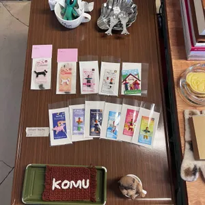 코무 대표 사진