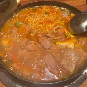 김찌부찌 사진
